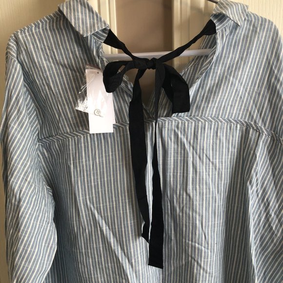 William Rast Chambray top - Picture 4 of 11